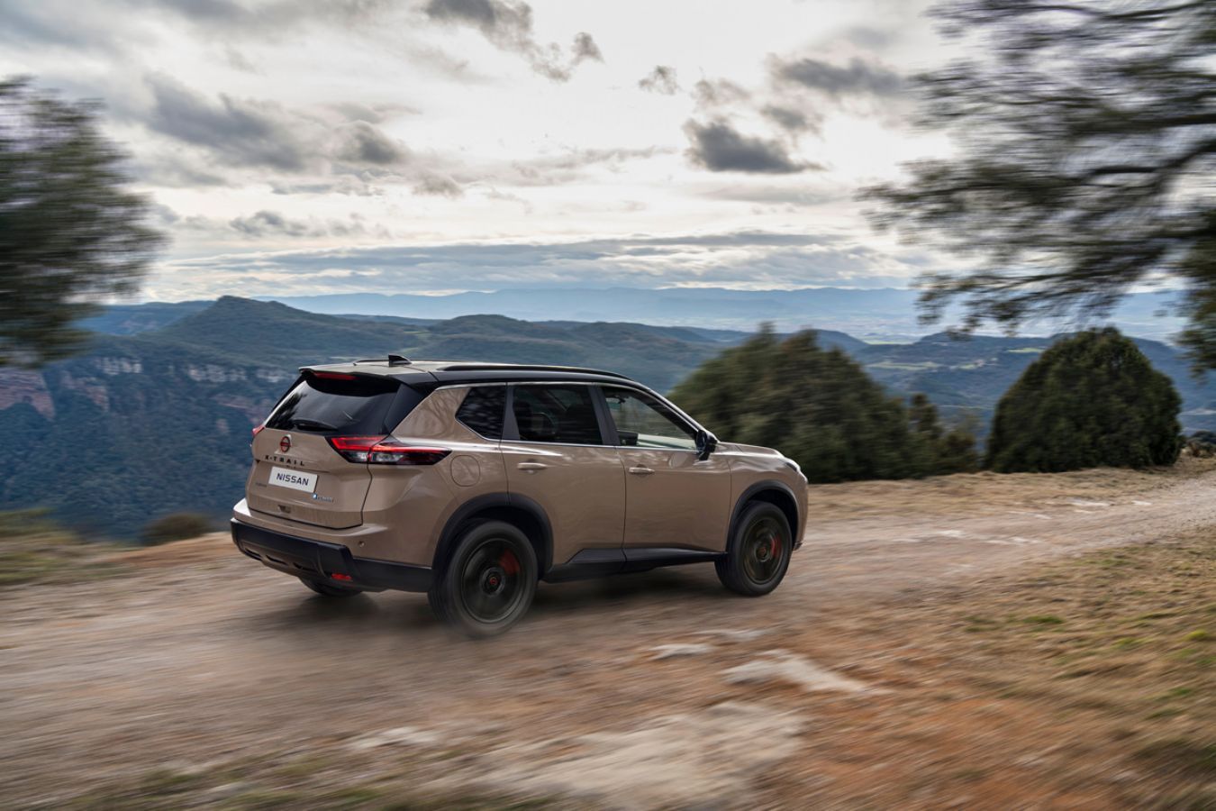 Πρεμιέρα για το αναβαθμισμένο Nissan X-Trail 